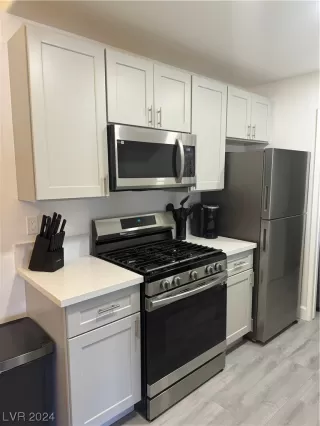 Photo #3: 2565784 Listing 