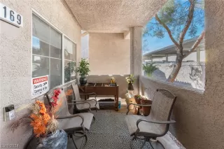 Photo #4: 2565790 Listing