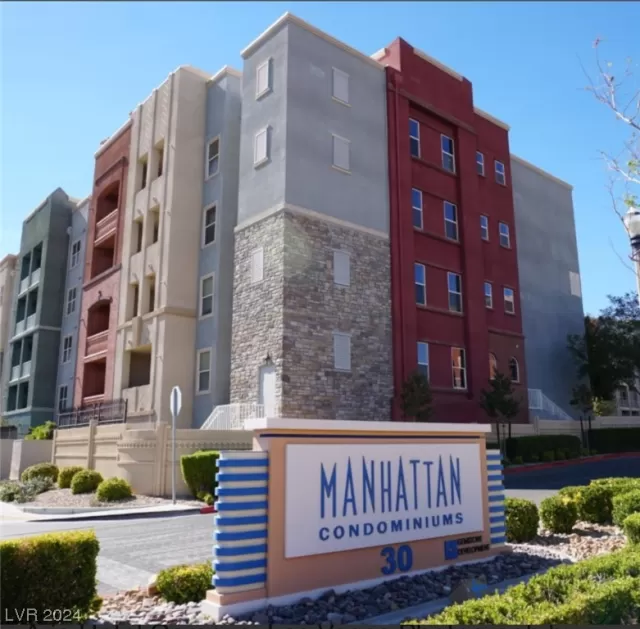 MLS: 2565793 Condo For Sale