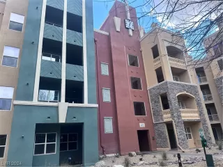 Photo #4: 2565793 Listing