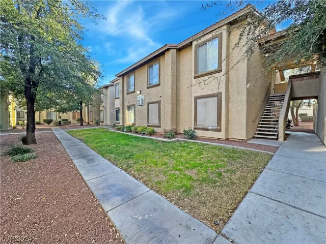 MLS: 2565811 Condo For Sale