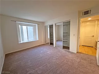 Photo #3: 2565811 Listing