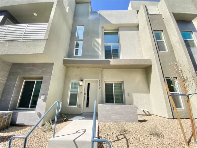 MLS: 2565835 Condo For Sale