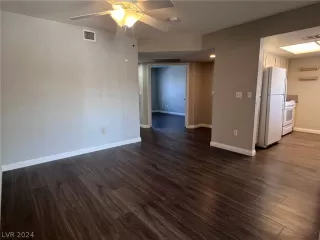 Photo #5: 2565871 Listing 