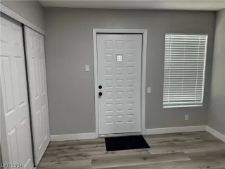 Photo #2: 2565922 Listing