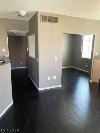 Photo #4: 2565939 Listing