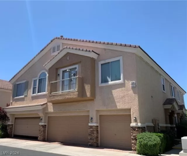 MLS: 2565941 Condo For Sale