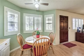 Photo #2: 2565950 Listing