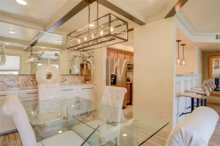 Photo #4: 2565970 Listing 