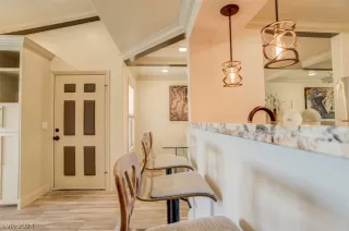 Photo #6: 2565970 Listing 