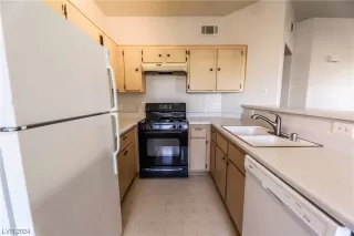 Photo #5: 2565982 Listing 