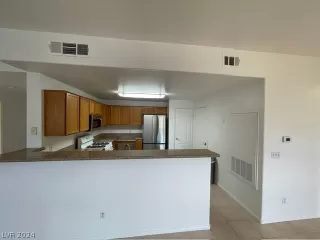 Photo #2: 2565997 Listing 