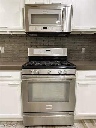 Photo #4: 2565998 Listing 