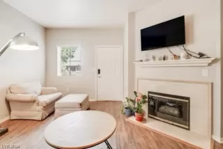 Photo #2: 2566002 Listing