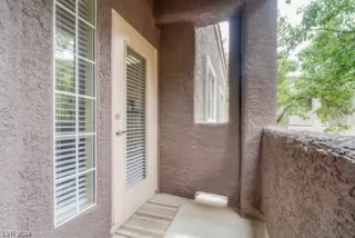 Photo #6: 2566002 Listing