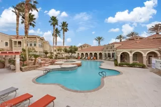 Photo #6: 2566006 Listing