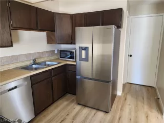 Photo #3: 2566018 Listing 