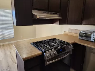 Photo #4: 2566018 Listing 