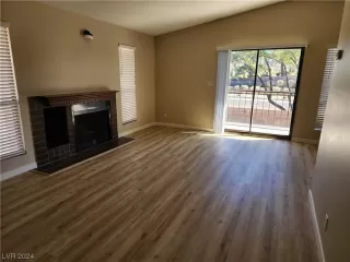 Photo #5: 2566018 Listing 