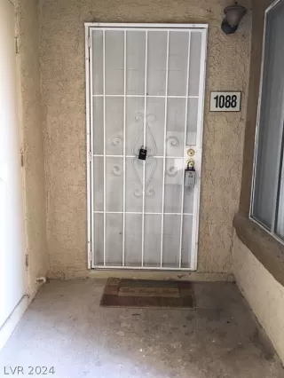 Photo #1: 2566112 Listing 