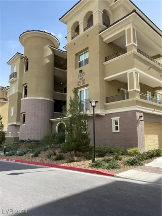 Photo #1: 2566175 Listing