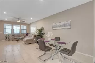 Photo #2: 2566199 Listing