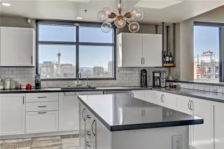 Photo #1: 2566223 Listing 