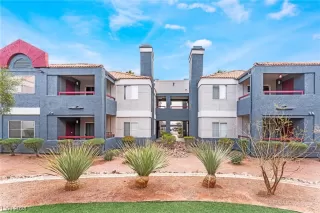 Photo #1: 2566244 Listing 