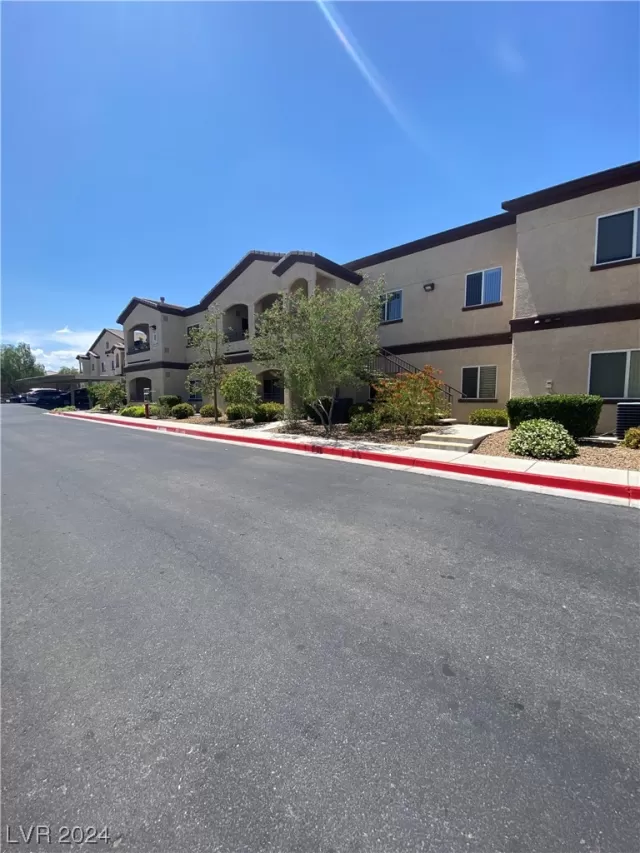 MLS: 2566269 Condo For Sale