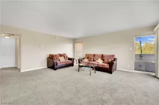 Photo #4: 2566290 Listing 
