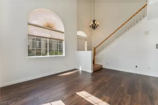 Photo #6: 2566301 Listing 