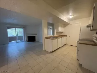 Photo #3: 2566303 Listing 