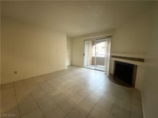 Photo #4: 2566303 Listing 