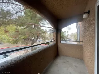 Photo #5: 2566303 Listing 