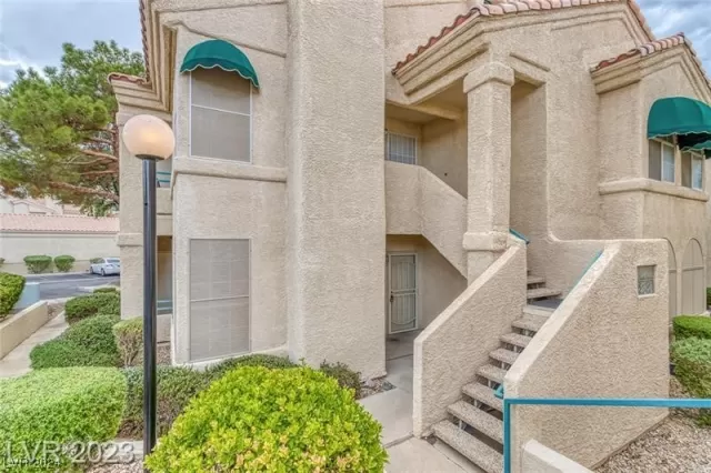 MLS: 2566332 Condo For Sale