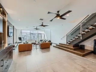 Photo #5: 2566343 Listing