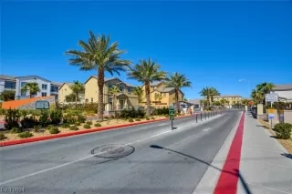 Photo #1: 2566361 Listing 