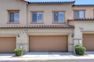 Photo #2: 2566379 Listing