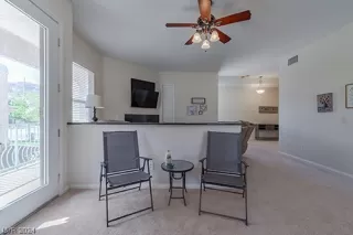 Photo #4: 2566390 Listing