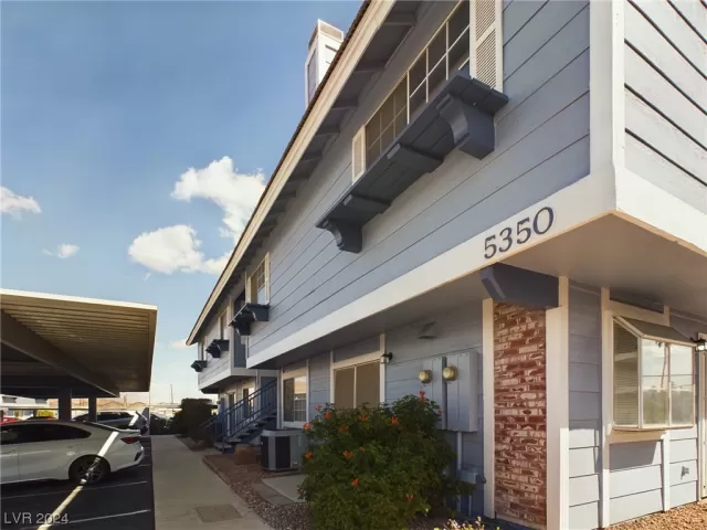 MLS: 2566406 Condo For Sale