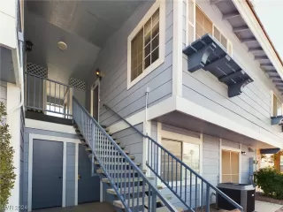 Photo #1: 2566406 Listing