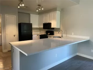 Photo #1: 2566410 Listing 