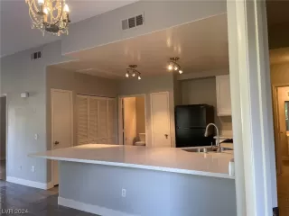 Photo #2: 2566410 Listing 