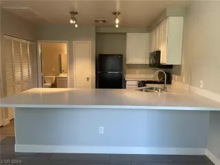 Photo #3: 2566410 Listing 