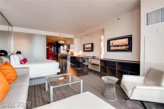 Photo #2: 2566416 Listing