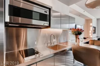 Photo #4: 2566416 Listing