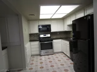 Photo #5: 2566438 Listing 