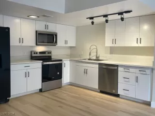 Photo #5: 2566455 Listing 