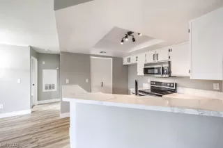 Photo #2: 2566468 Listing 