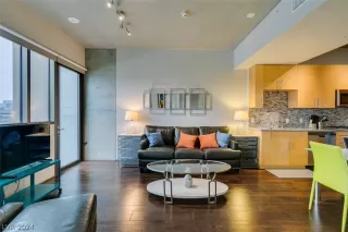 Photo #4: 2566471 Listing